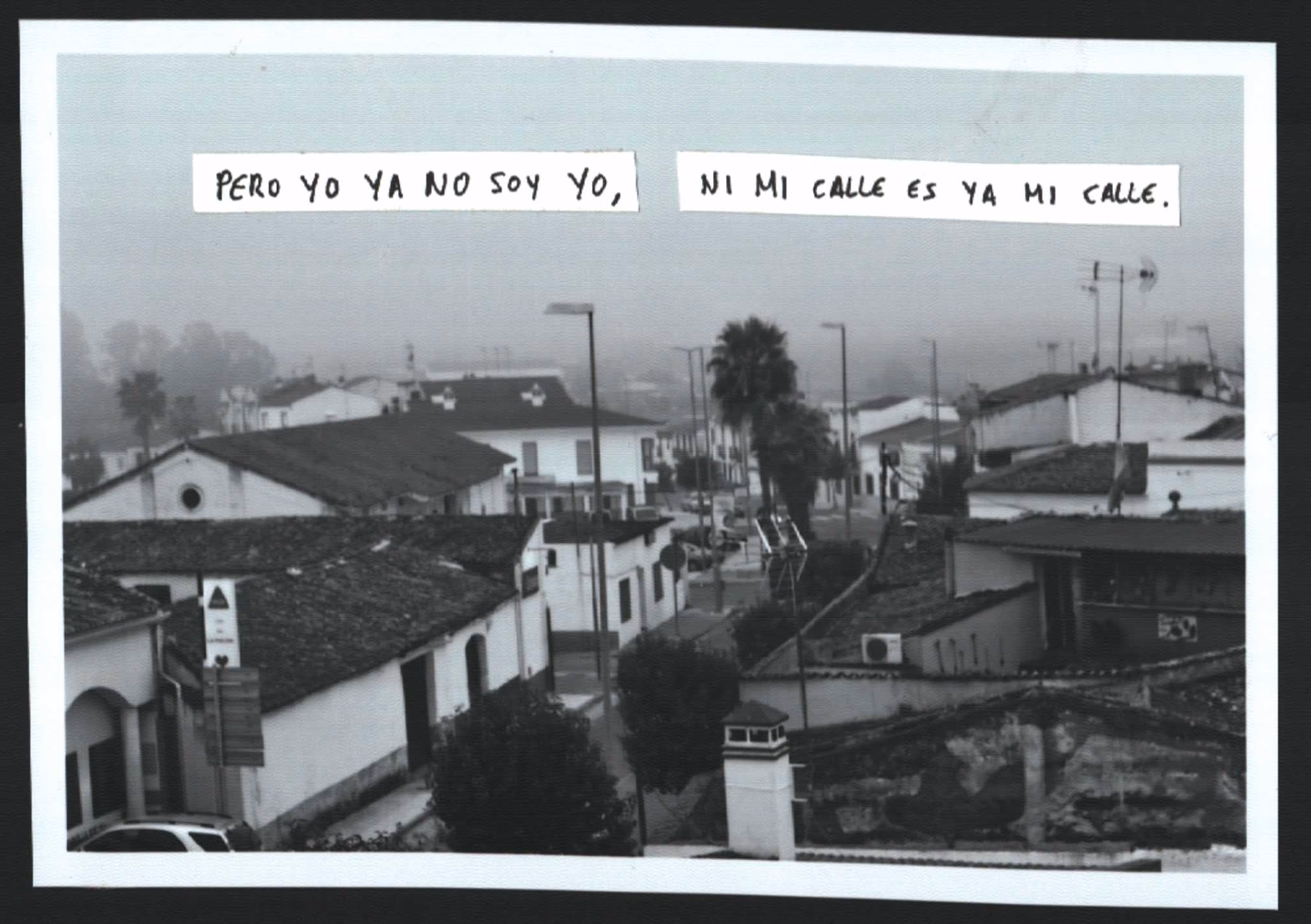 Vista elebada de una calle en un pueblo de Extremadura